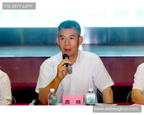 周麟在足球领域的崛起与成就探讨以及未来发展潜力分析